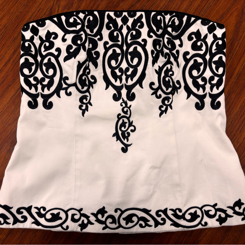 white house black market corset top! size 4